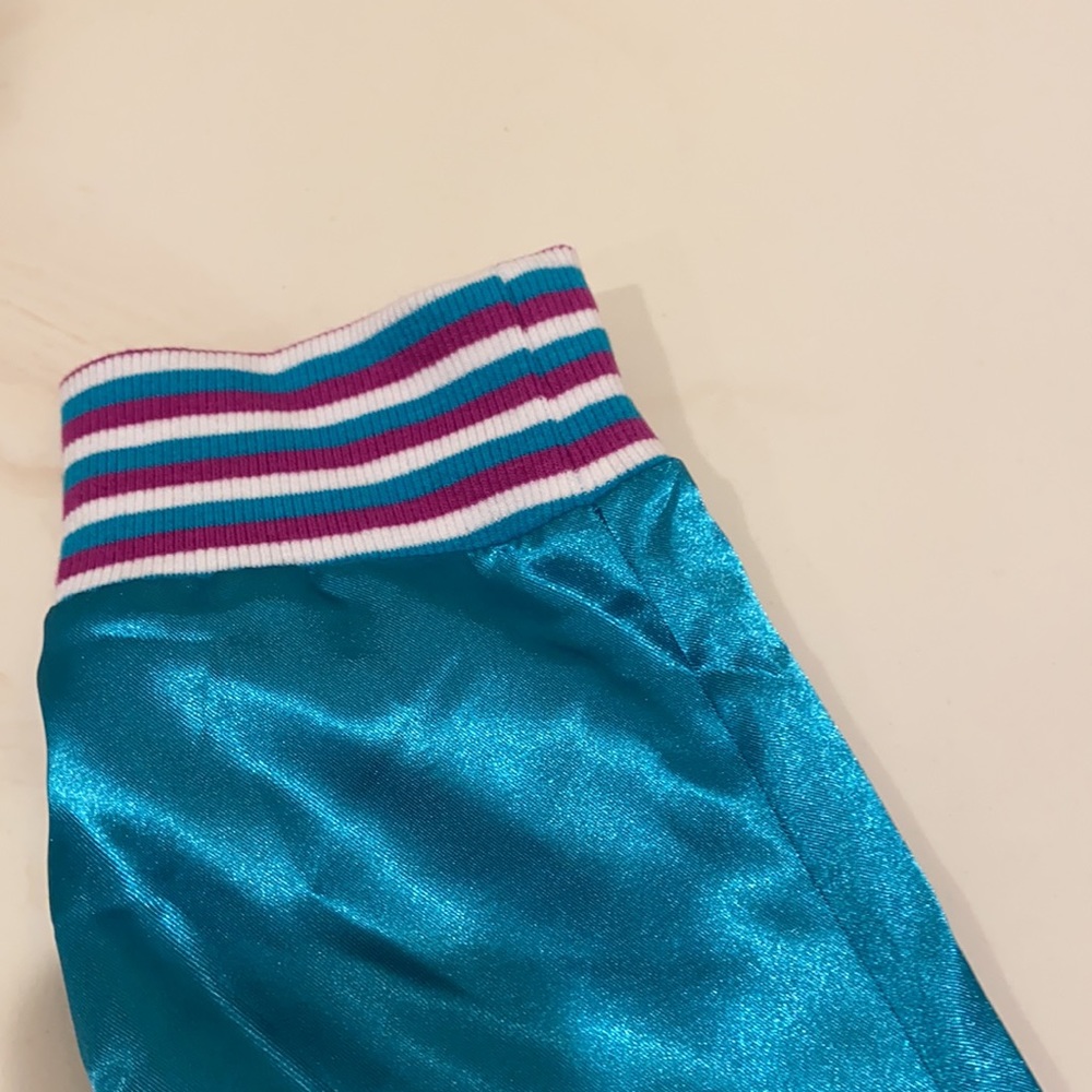 Disney Aladdin Pants - Picture 6 of 6